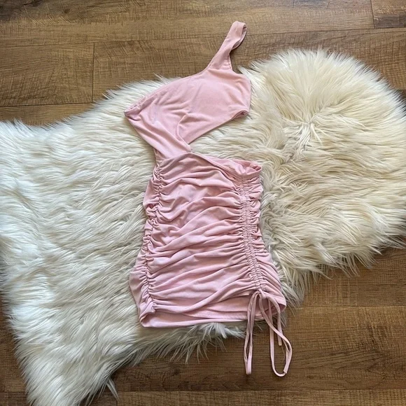 LUCY IN THE SKY Champagne Showers One Shoulder Ruched Cutout Dress In Light Pink - Picture 4 of 7